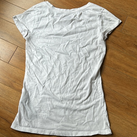 Harley Davidson v neck tee - Picture 2 of 3